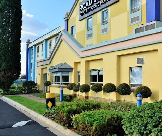 酒店 Road Lodge Carnival City