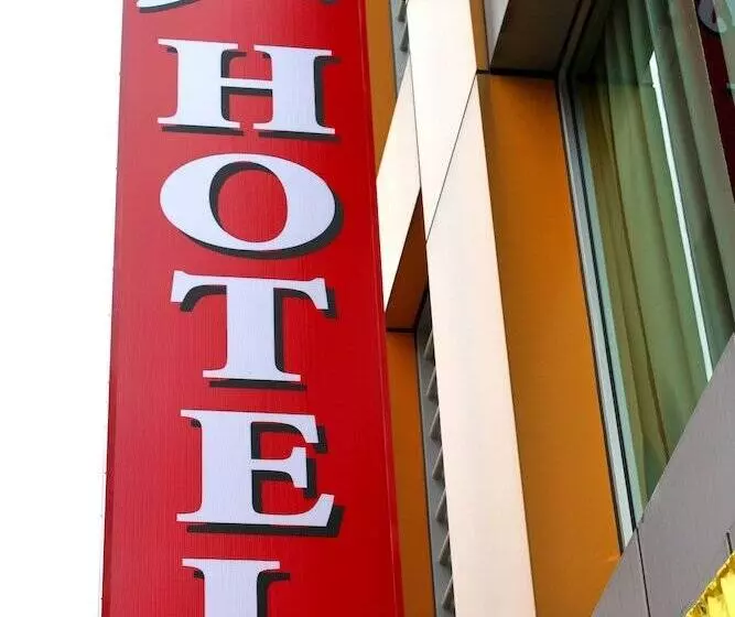 Hotel Sens