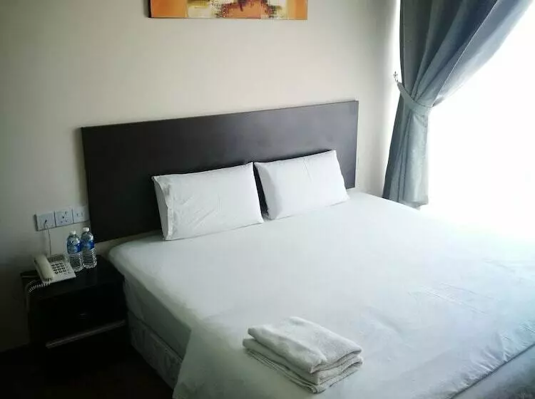 Hotel Sens