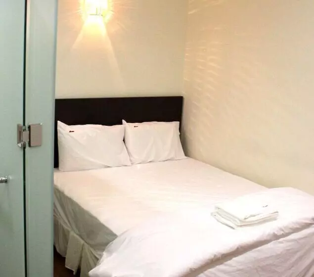 Hotel Sens