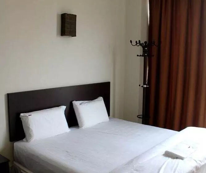 Hotel Sens