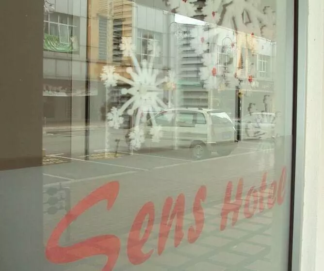 Hotel Sens