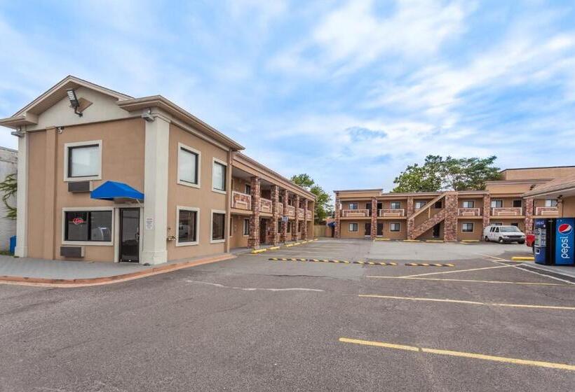 호텔 Travelodge By Wyndham South Hackensack