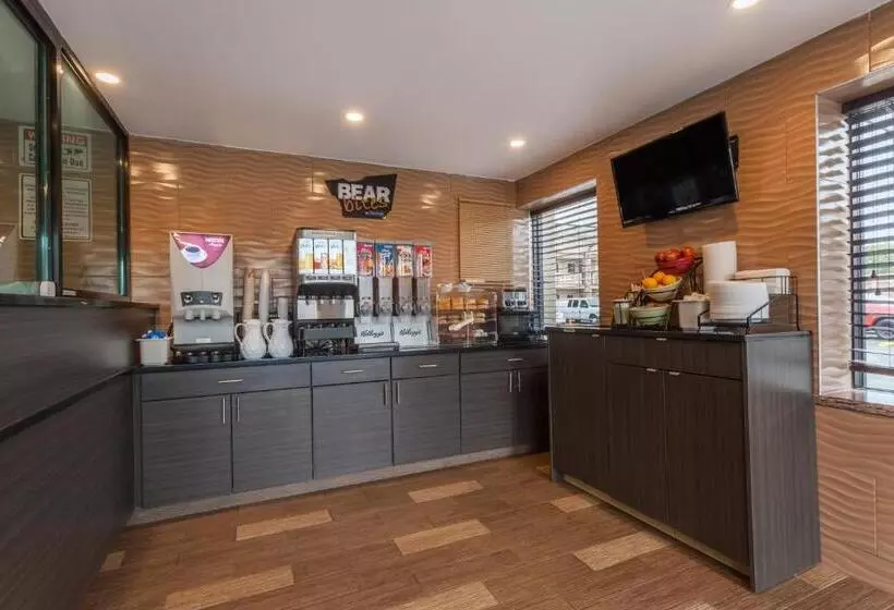 ホテル Travelodge By Wyndham South Hackensack