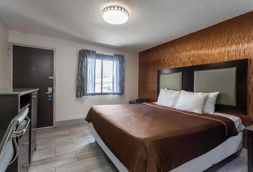 ホテル Travelodge By Wyndham South Hackensack