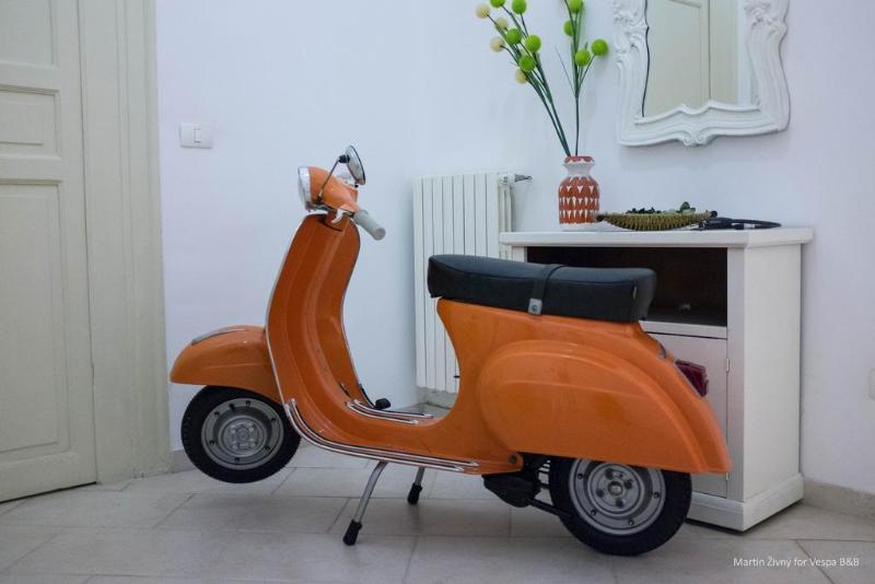Отель Vespa Bed And Breakfast