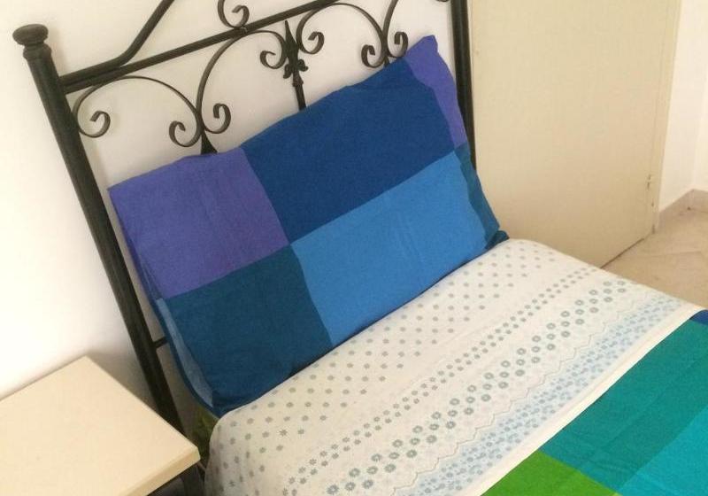 Отель Vespa Bed And Breakfast