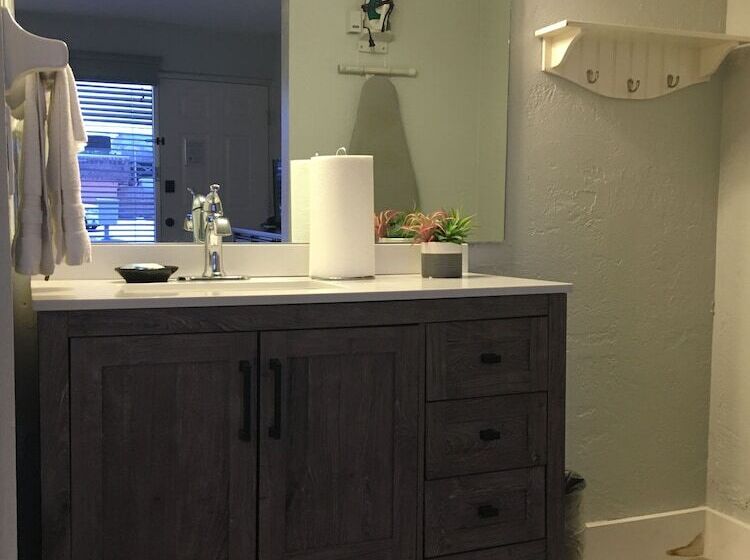 فندق على الطريق Bonita Beach Inn And Suites