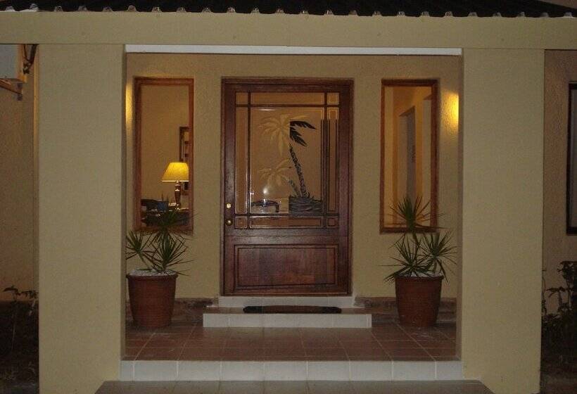 بنسيون The Guest House Pongola