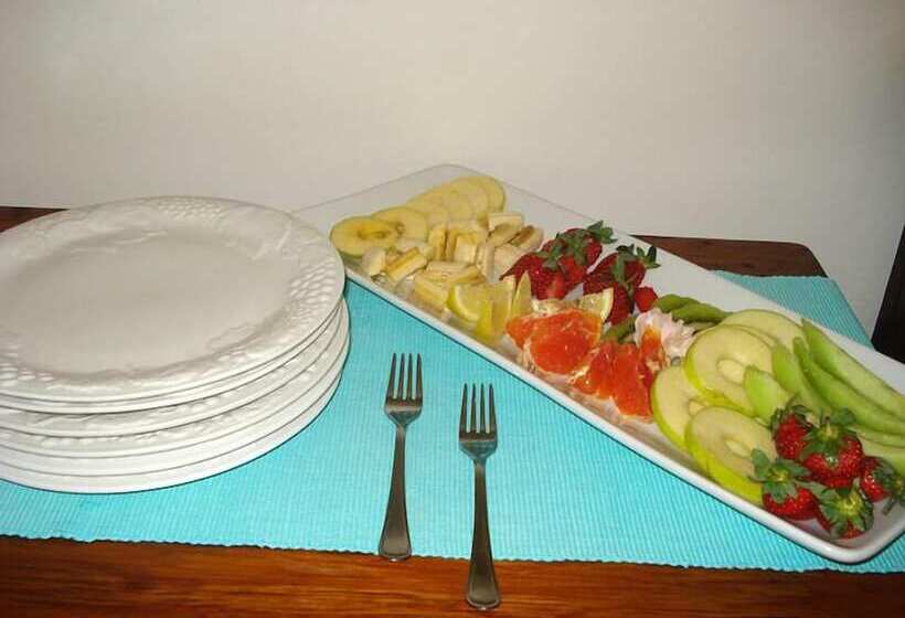 بنسيون The Guest House Pongola