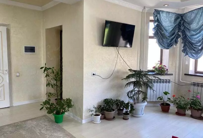 تختخواب و صبحانه Emil Guest House