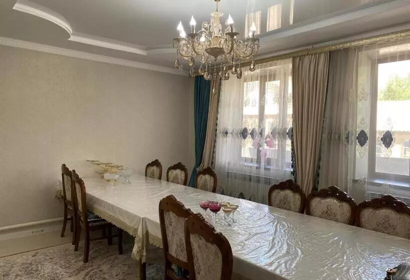 تختخواب و صبحانه Emil Guest House