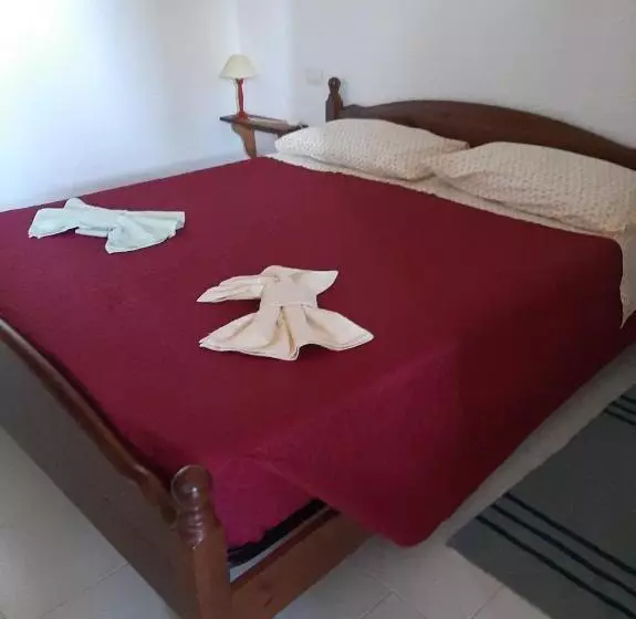 ホテル Agriturismo I 13 Pini Di Putzu Anna Maria