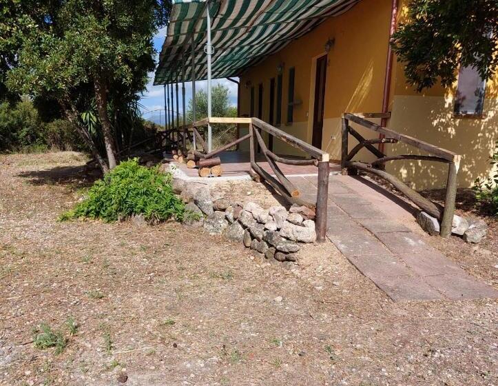 בית מלון כפרי Agriturismo I 13 Pini Di Putzu Anna Maria