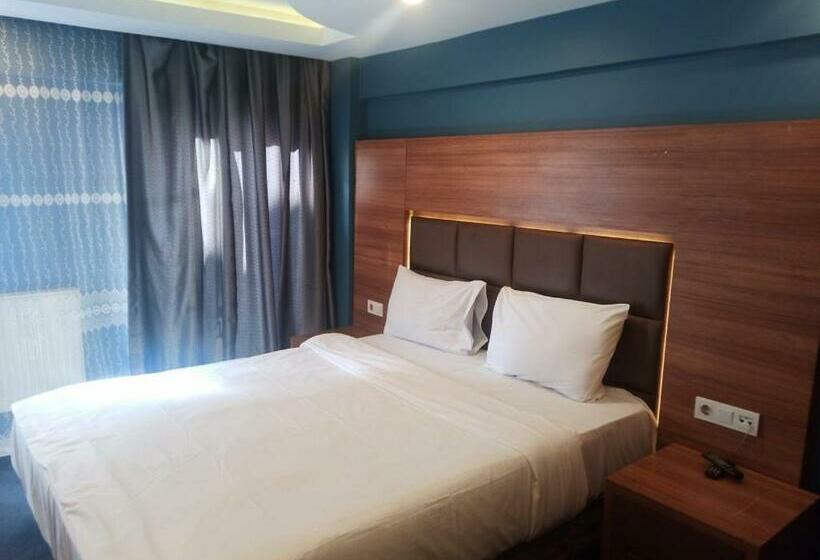 هتل Moon Blue Suits