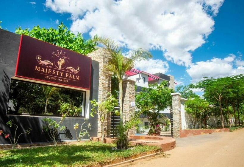 هتل Majesty Palm Resort