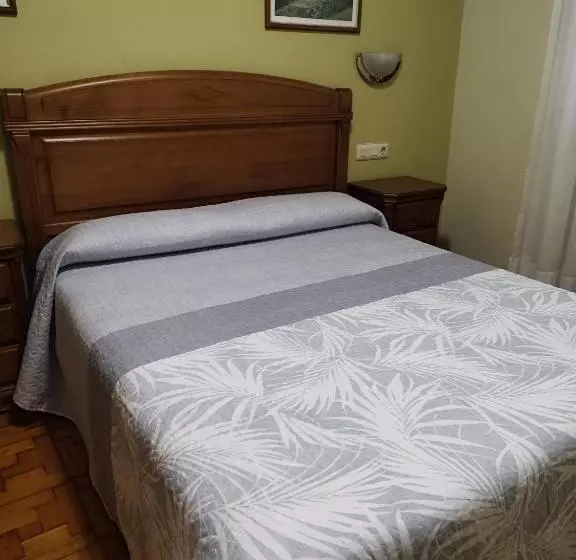 Retkeilymaja Hostal La Parrilla
