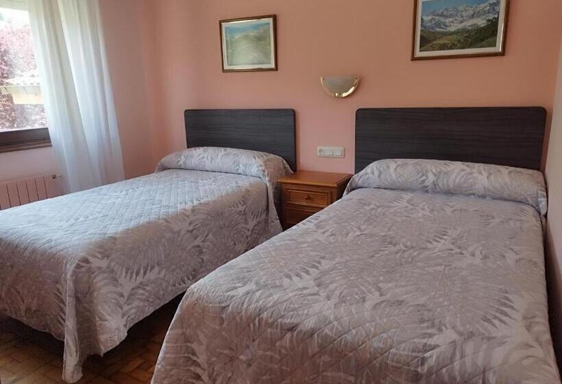 호스텔 Hostal La Parrilla