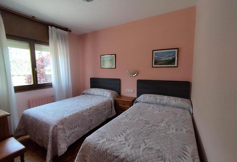 호스텔 Hostal La Parrilla