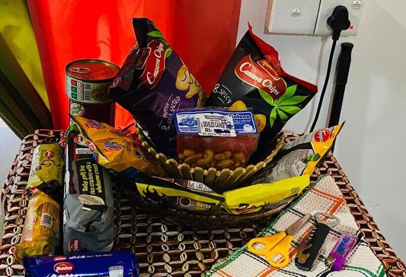 Antonio Transit Katunayake