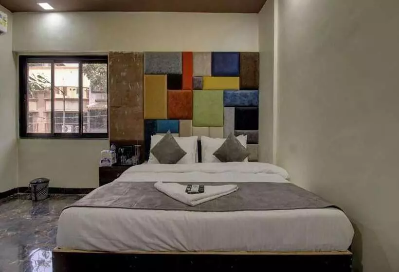 هتل Versova Inn