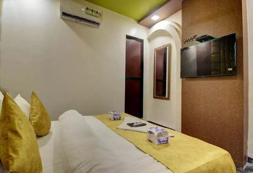 هتل Versova Inn