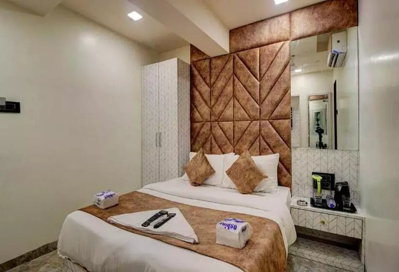 هتل Versova Inn