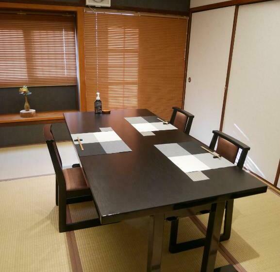 Osaka Ryokan 茶屋宿伊勢屋