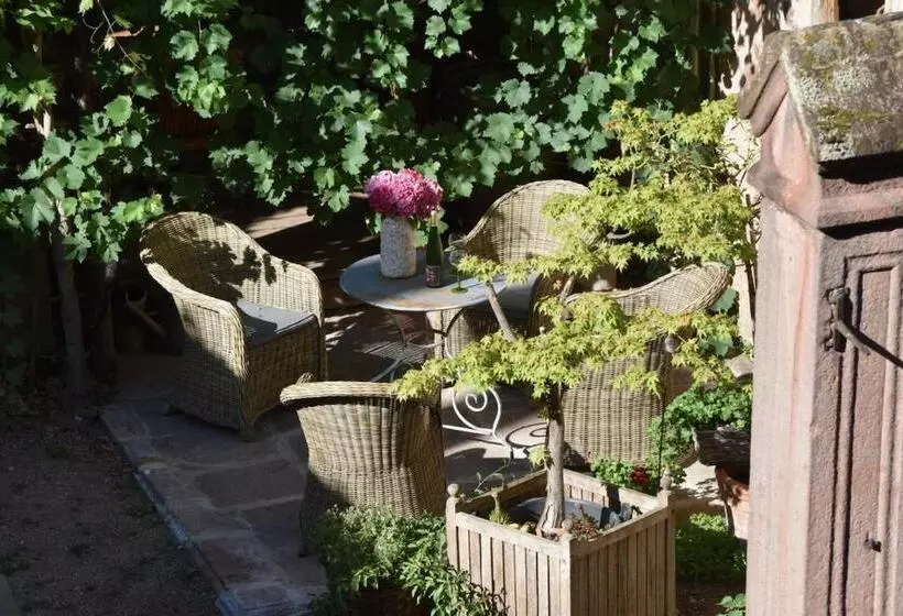 Aamiaismajoitus (B&B) Cour De Dinzheim