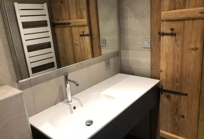 Aamiaismajoitus (B&B) Cour De Dinzheim