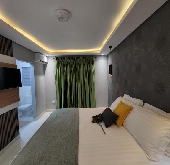 تختخواب و صبحانه Josmot Guest House