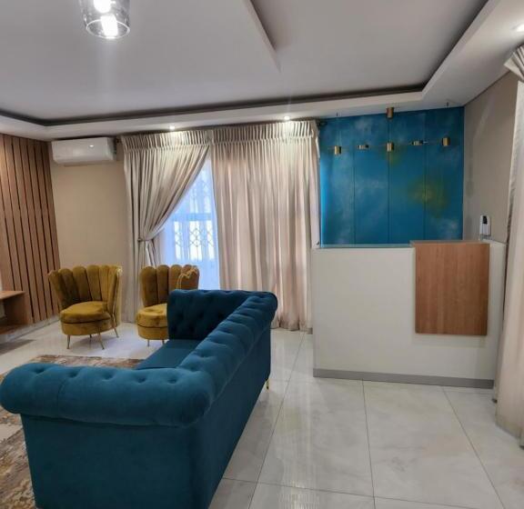 تختخواب و صبحانه Josmot Guest House