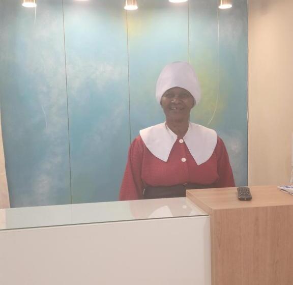 تختخواب و صبحانه Josmot Guest House