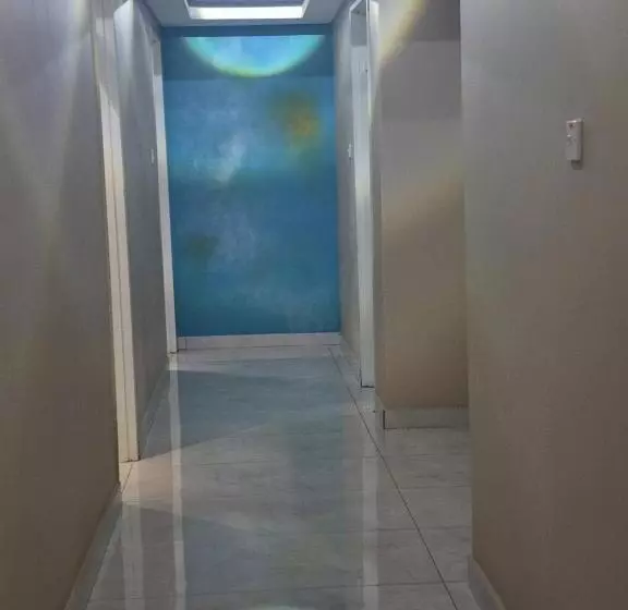 تختخواب و صبحانه Josmot Guest House