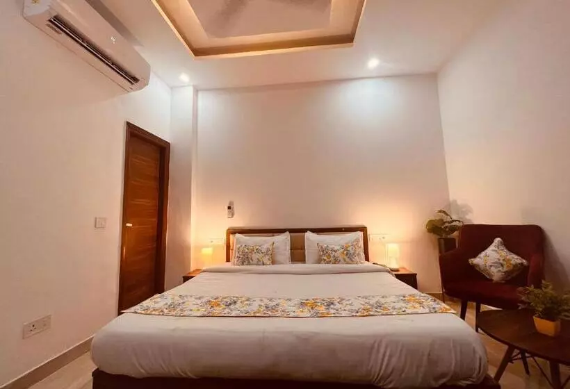ホテル Triple Residency, Zirakpur