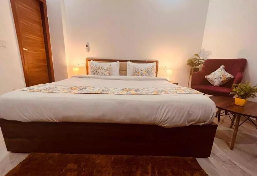 ホテル Triple Residency, Zirakpur