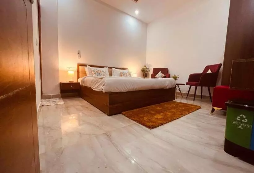 ホテル Triple Residency, Zirakpur