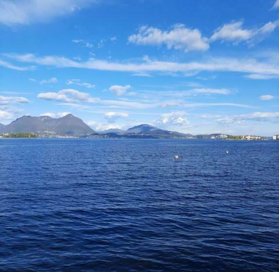 Pensjonat Affitta Stanza Da Paola Intra Lago Terzo Piano Senza Ascesore Lago