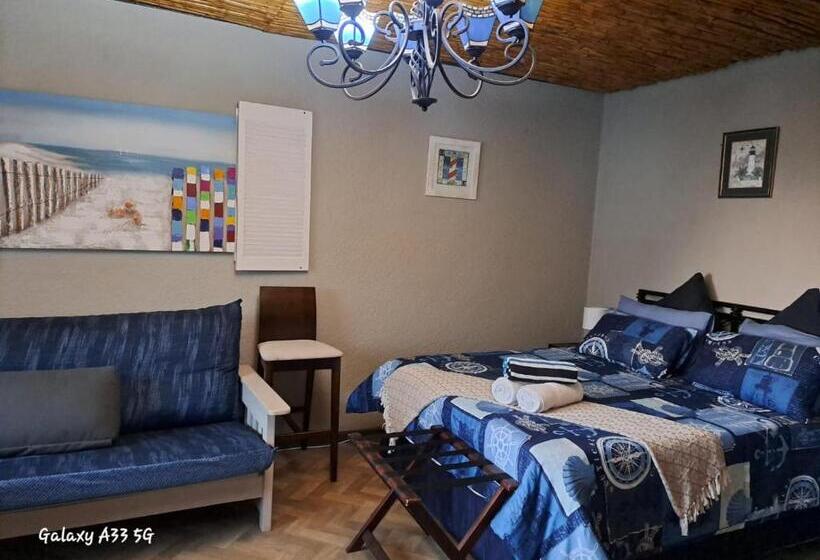 膳宿费 Beach Haven Sea Views, Fritzandi, Strand, Cape Town