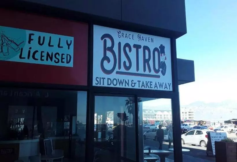 Majatalo Beach Haven Sea Views, Fritzandi, Strand, Cape Town