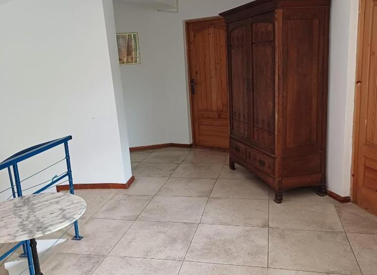 پانسیون Vila Maria Eca