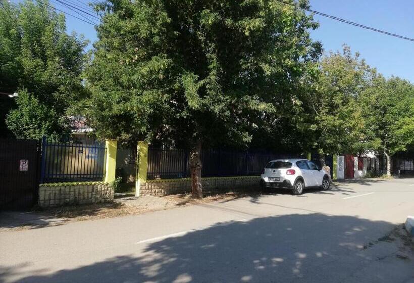 پانسیون Vila Maria Eca