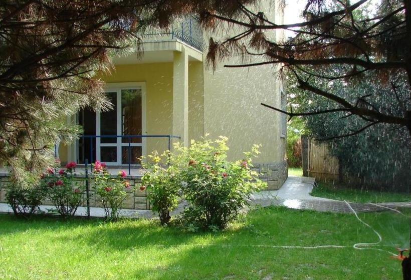 پانسیون Vila Maria Eca