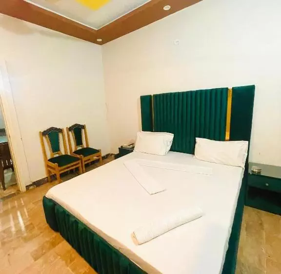 تختخواب و صبحانه Rehaish Inn