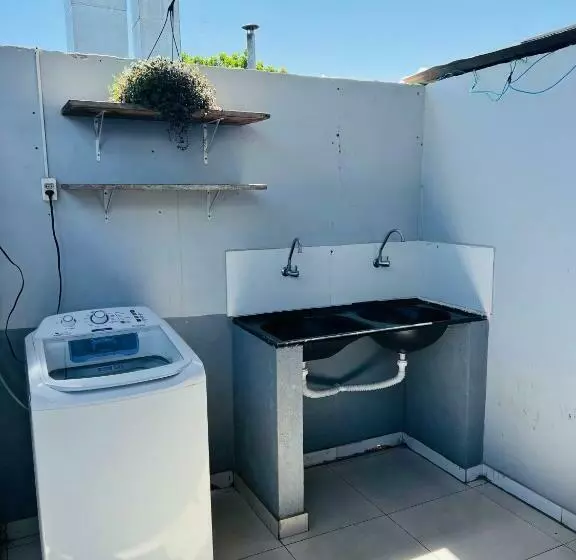 Hostel Meio Do Mundo