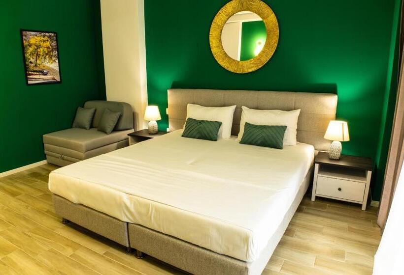 هتل Costa Del Sol