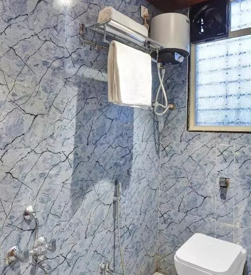 ホテル Omkar Executive