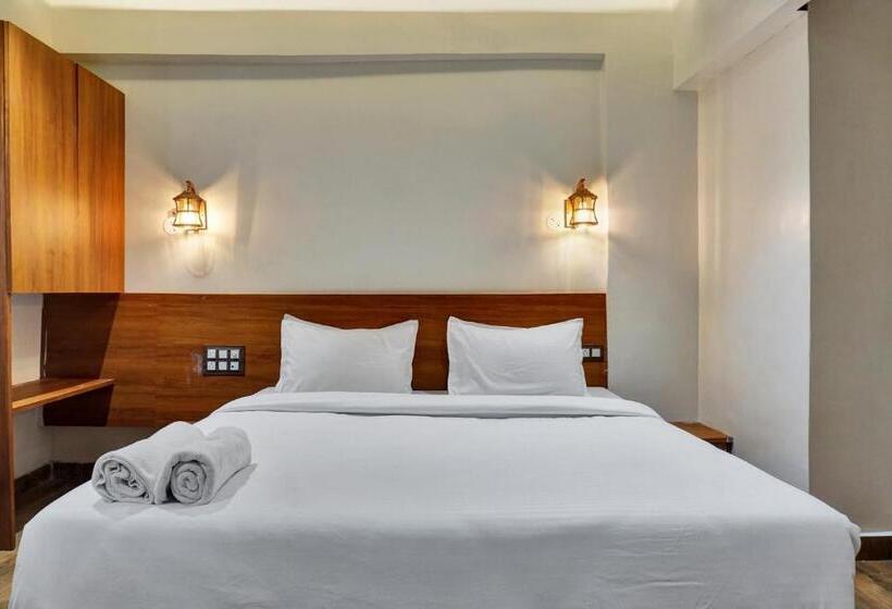 Hotel Omkar Executive