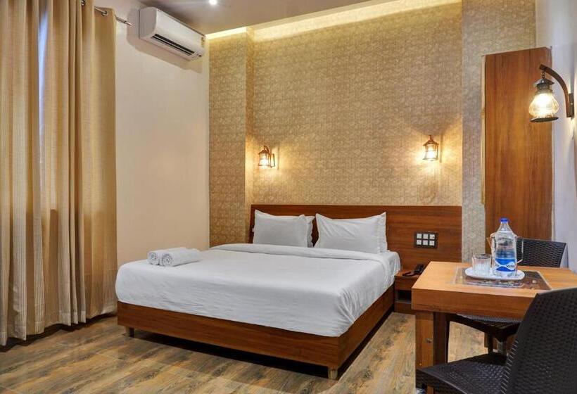 Hotel Omkar Executive