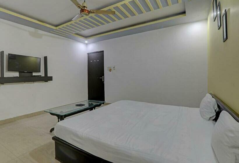 هتل Oyo Flagship Sri Krishna Palace